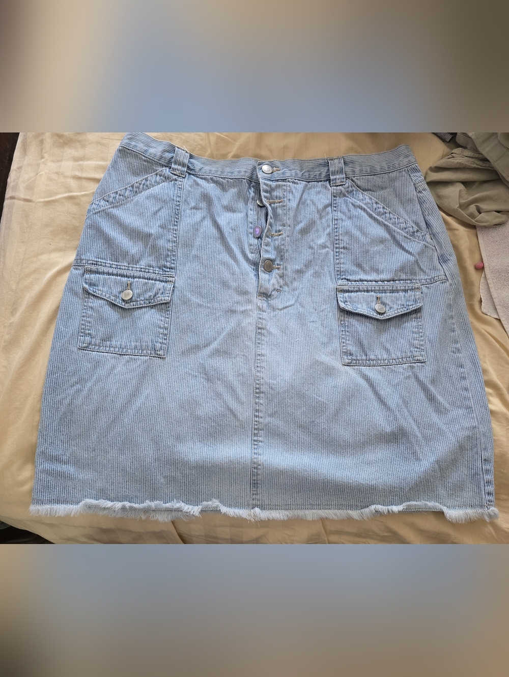 Gloria Vanderbilt Light Blue Striped Denim Skirt